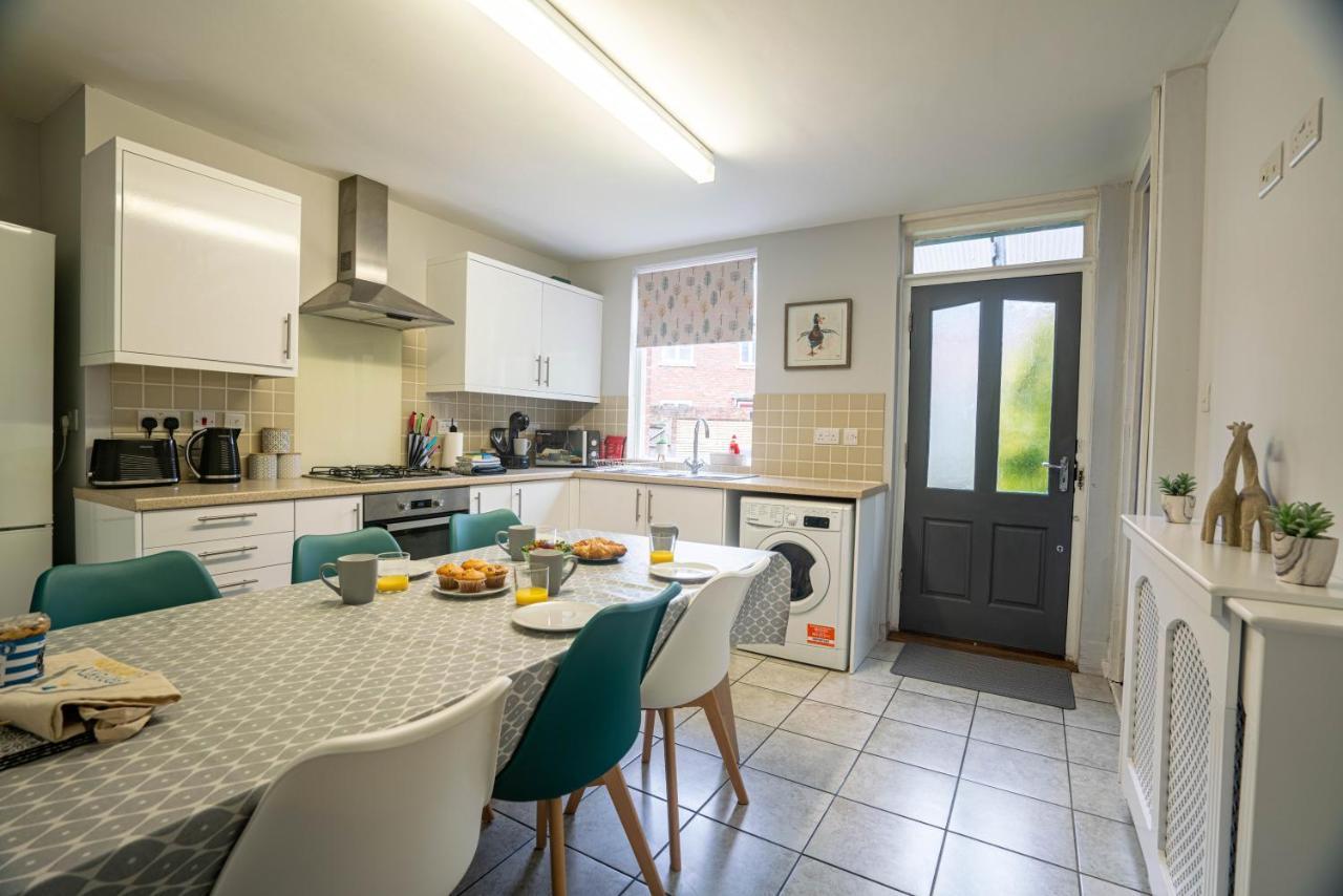 The Becket - Three Bedroom City Centre House With Parking Cantorbéry Extérieur photo